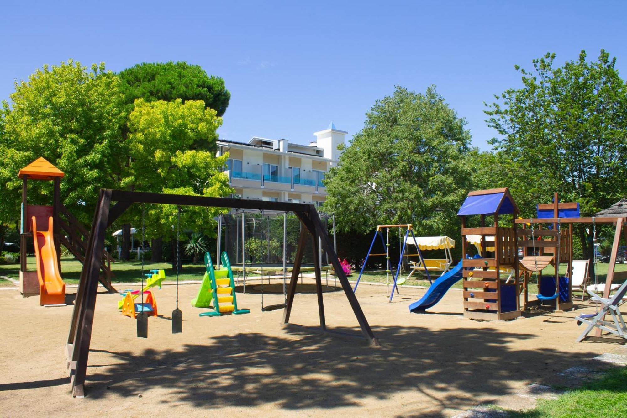 Hotel Hiki Bibione Dış mekan fotoğraf